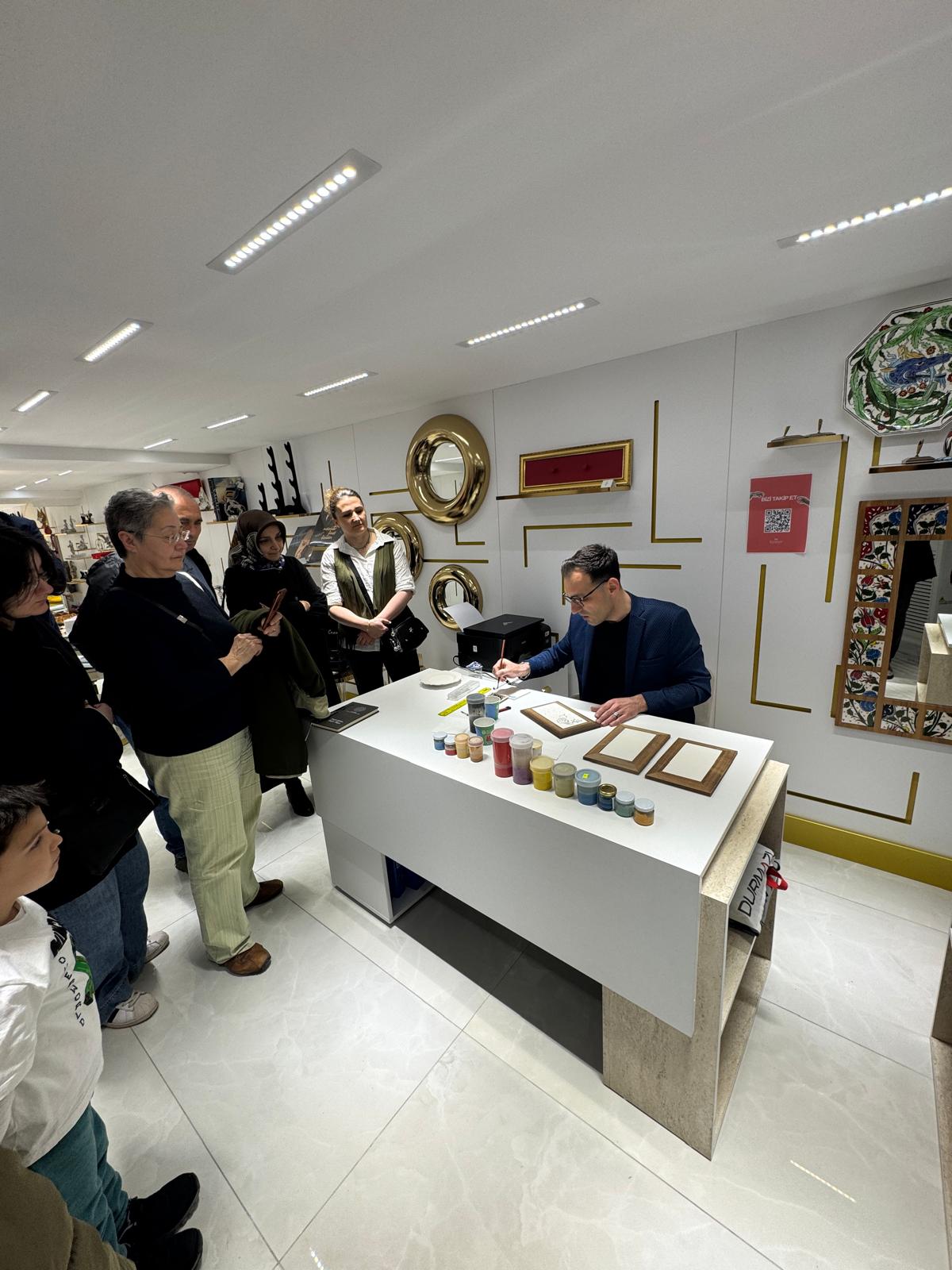 Harun Agâh Altay 'dan Çini Sanatı Canlı Performans